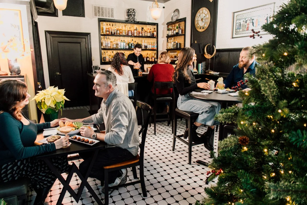 Happy holidays from all of us at Galloway&rsquo;s Cocktail Bar! 🎄✨ Wishing you a season full of cheer, good company, and festive sips.