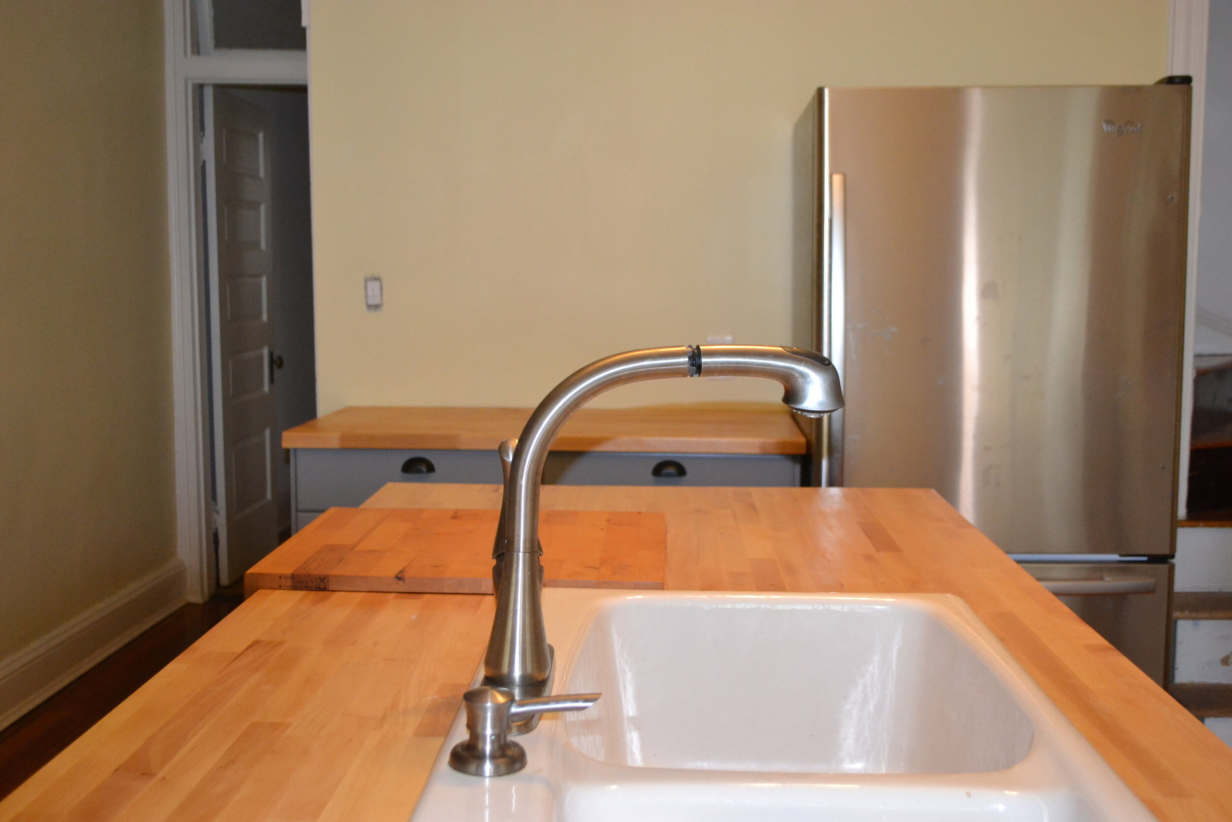 2922.Duplex.Kitchen Counter+Sink.jpg