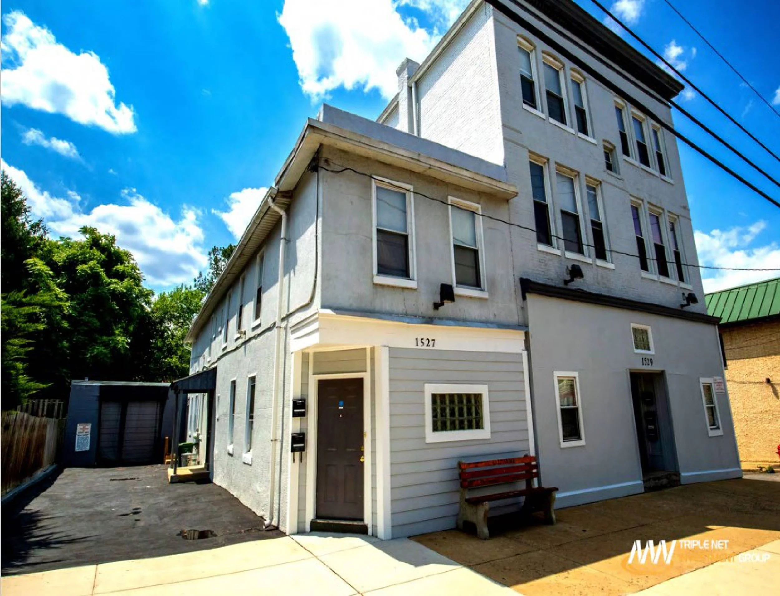 1527 Union exterior 2.jpg