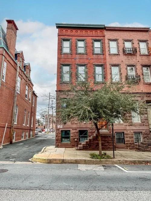 208 E Biddle 3.webp