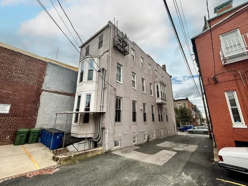 208 E Biddle (7 units)