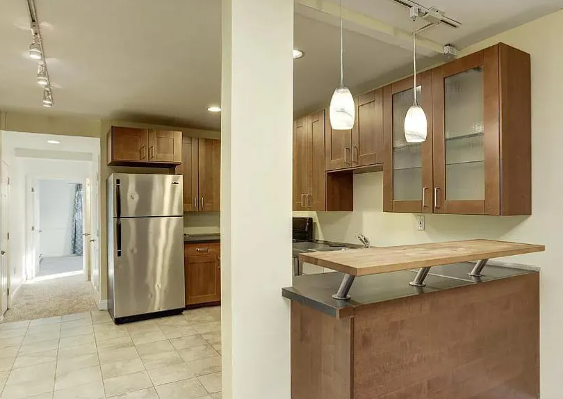 1241 Dellwood - 3 bed / 2 bath