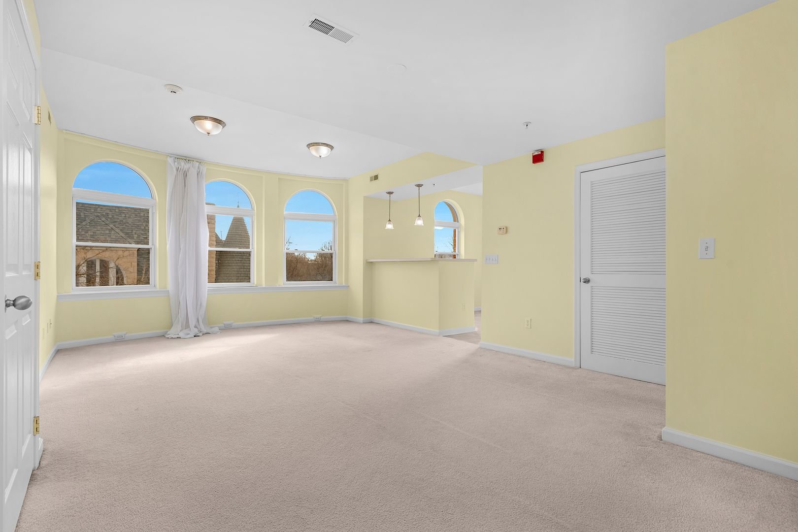 2300 N Calvert #301 - 2 bed / 2 bath