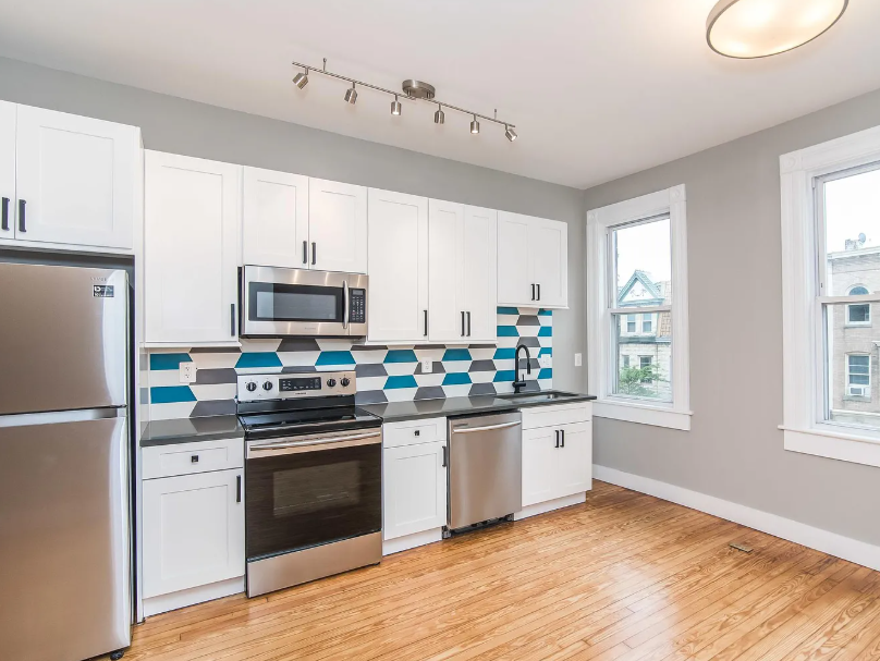 208 E Biddle #5 - 1 bed / 1 bath