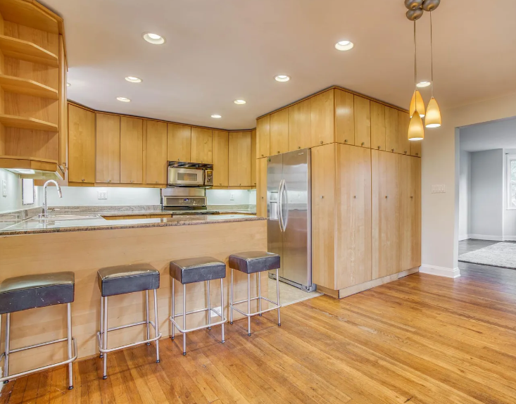 6107 Maylane - 4 bed / 2.5 bath
