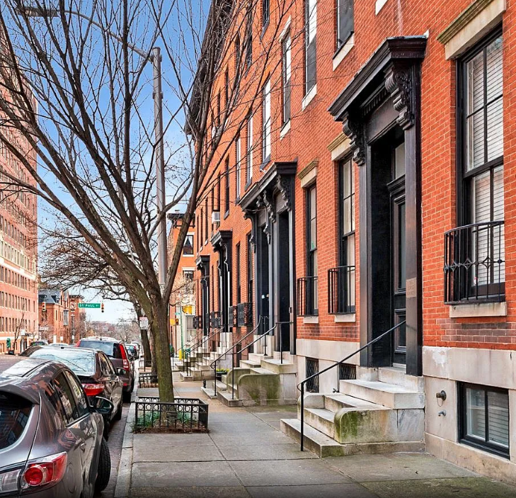 15 E Eager 1F - studio / 1 bath