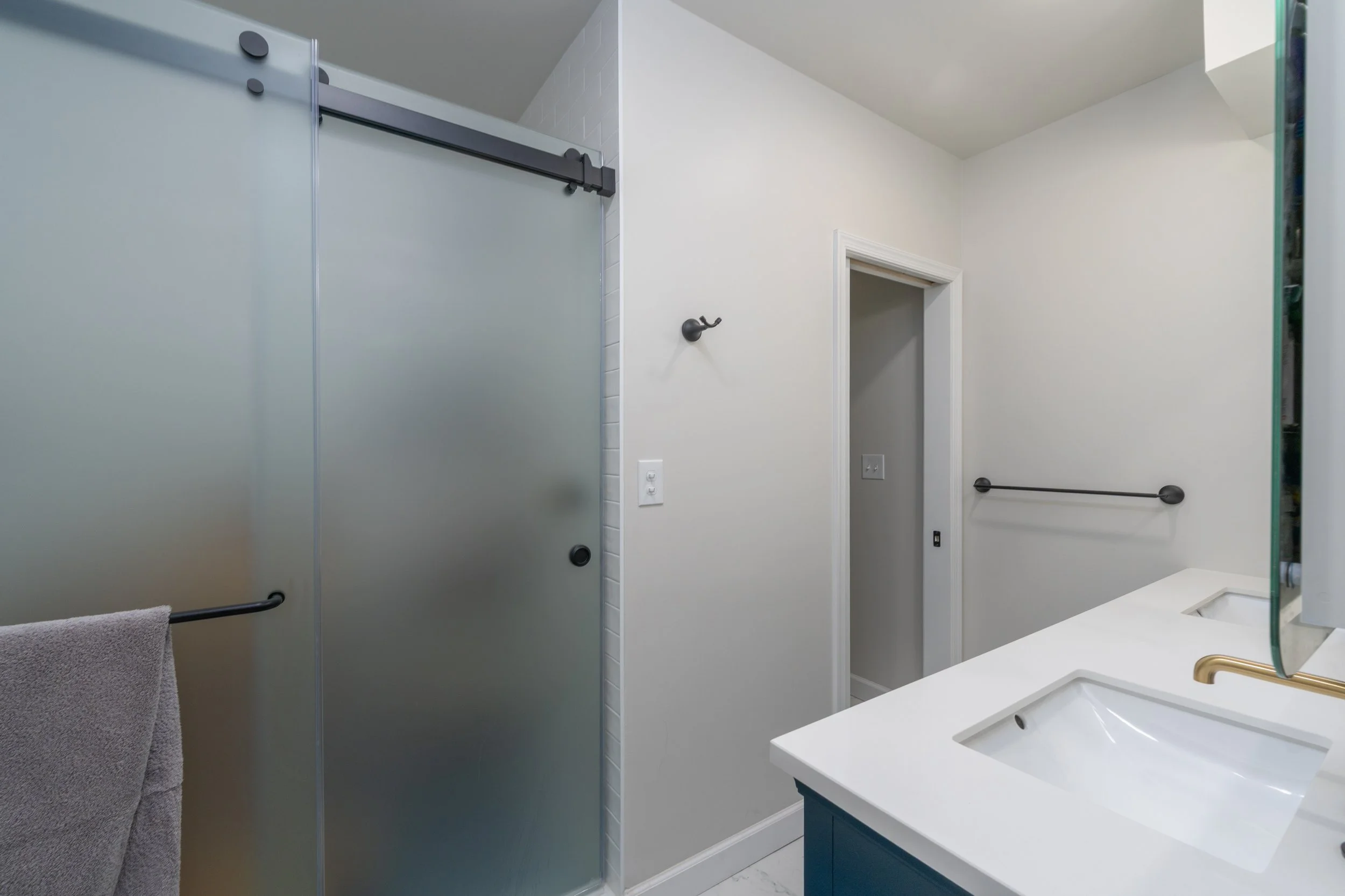 Primary Bedroom Bathroom.jpg
