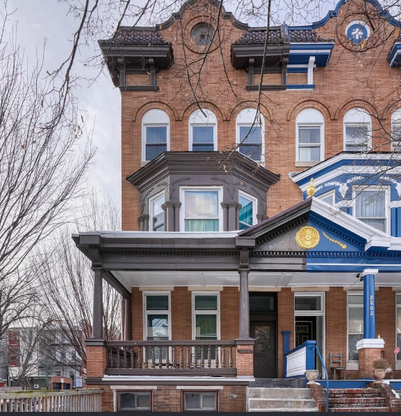 2800 N Calvert 1C - studio / 1 bath