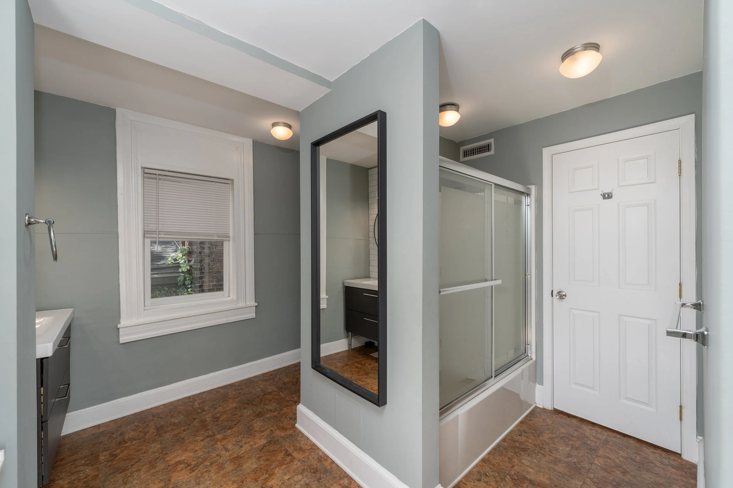Second Floor Bathroom.jpg