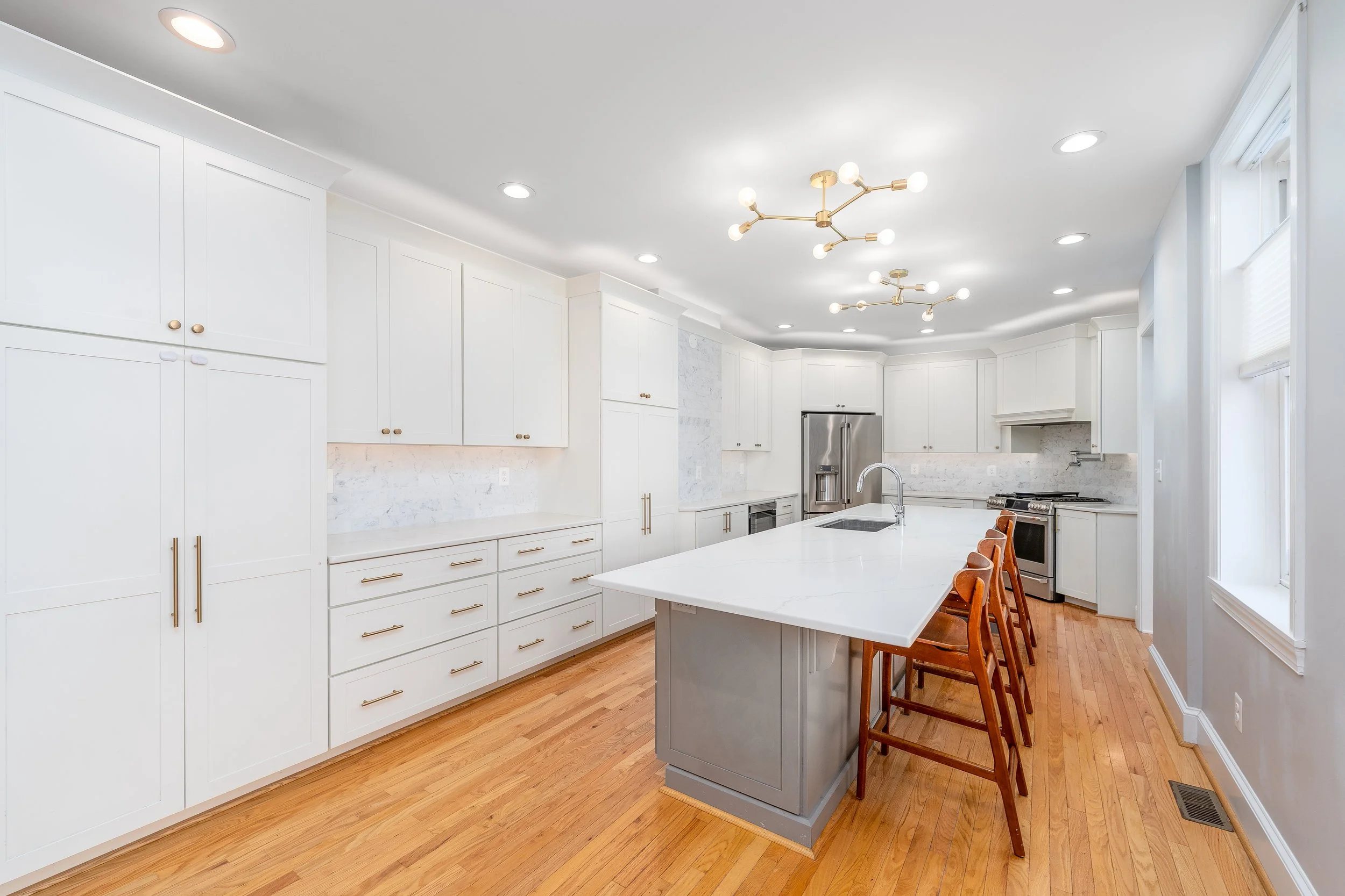 Kitchen (3).jpg