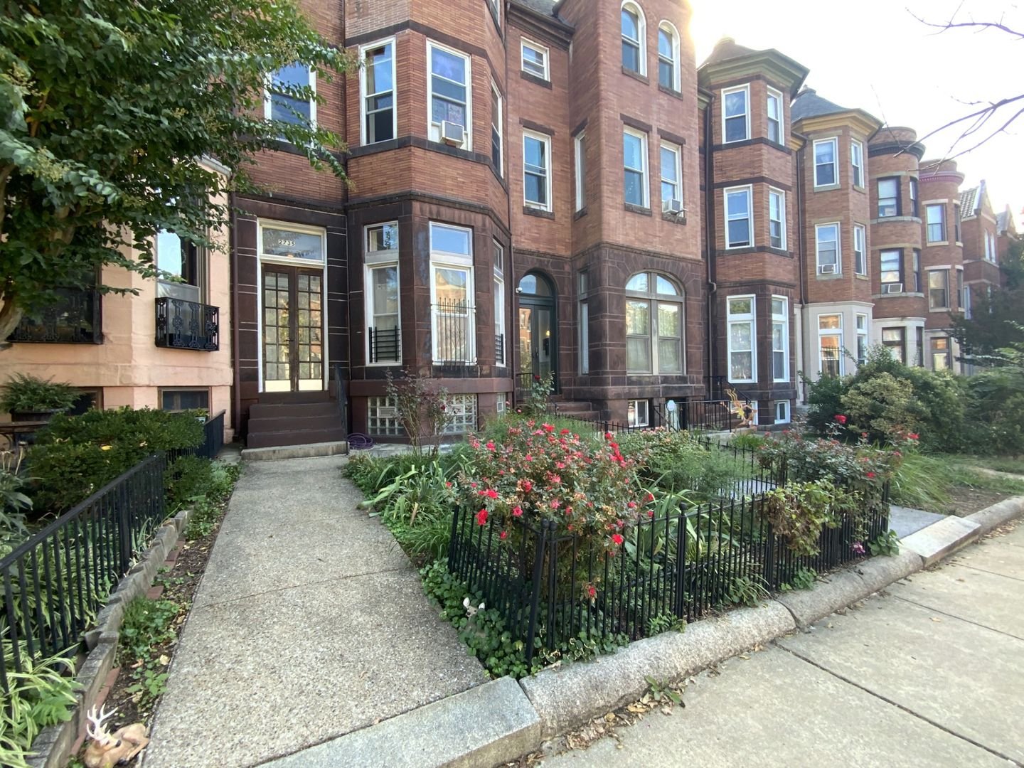 208 E Biddle thumbnail.jpg
