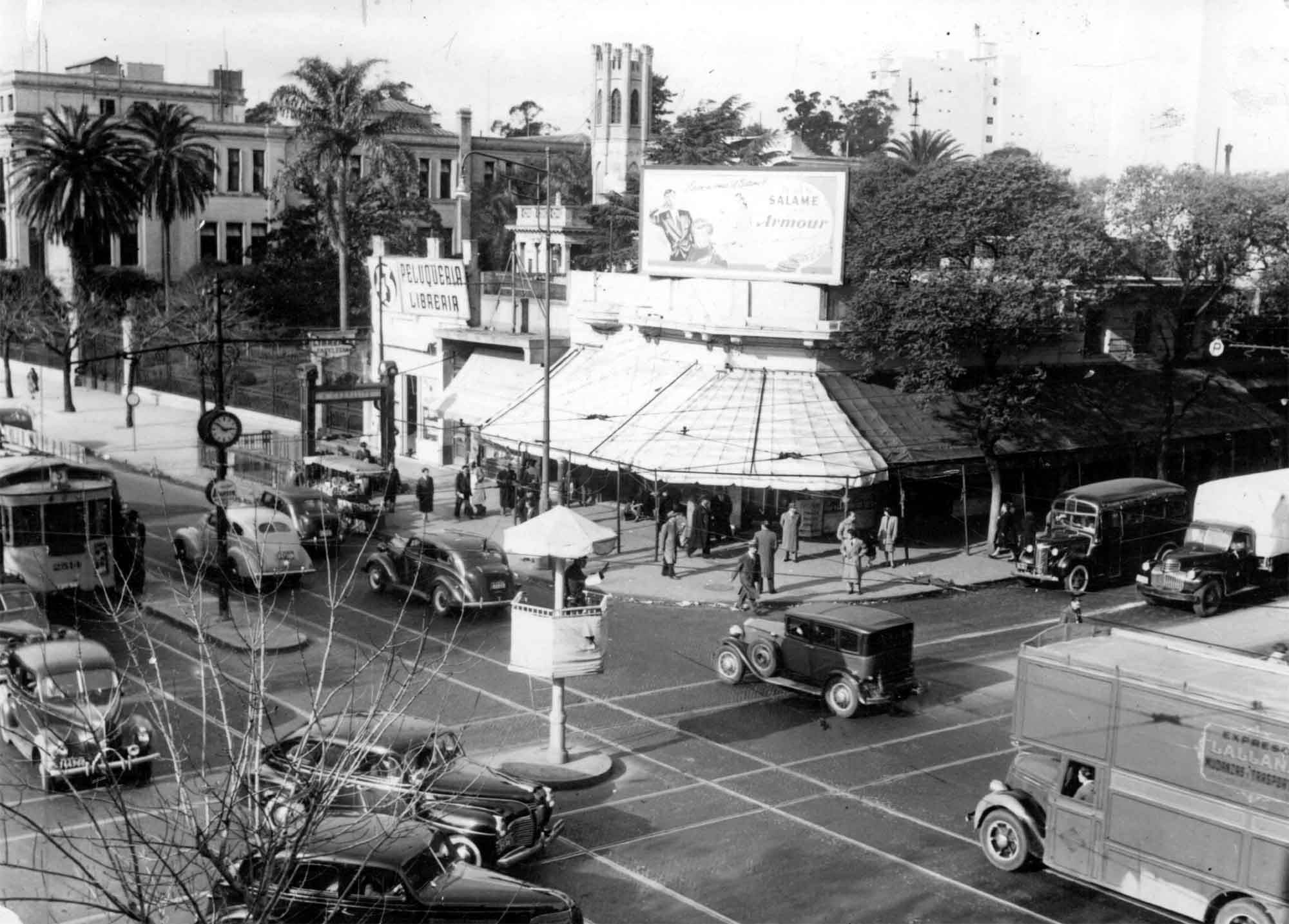 Avenida Rivadavia circa 1947
