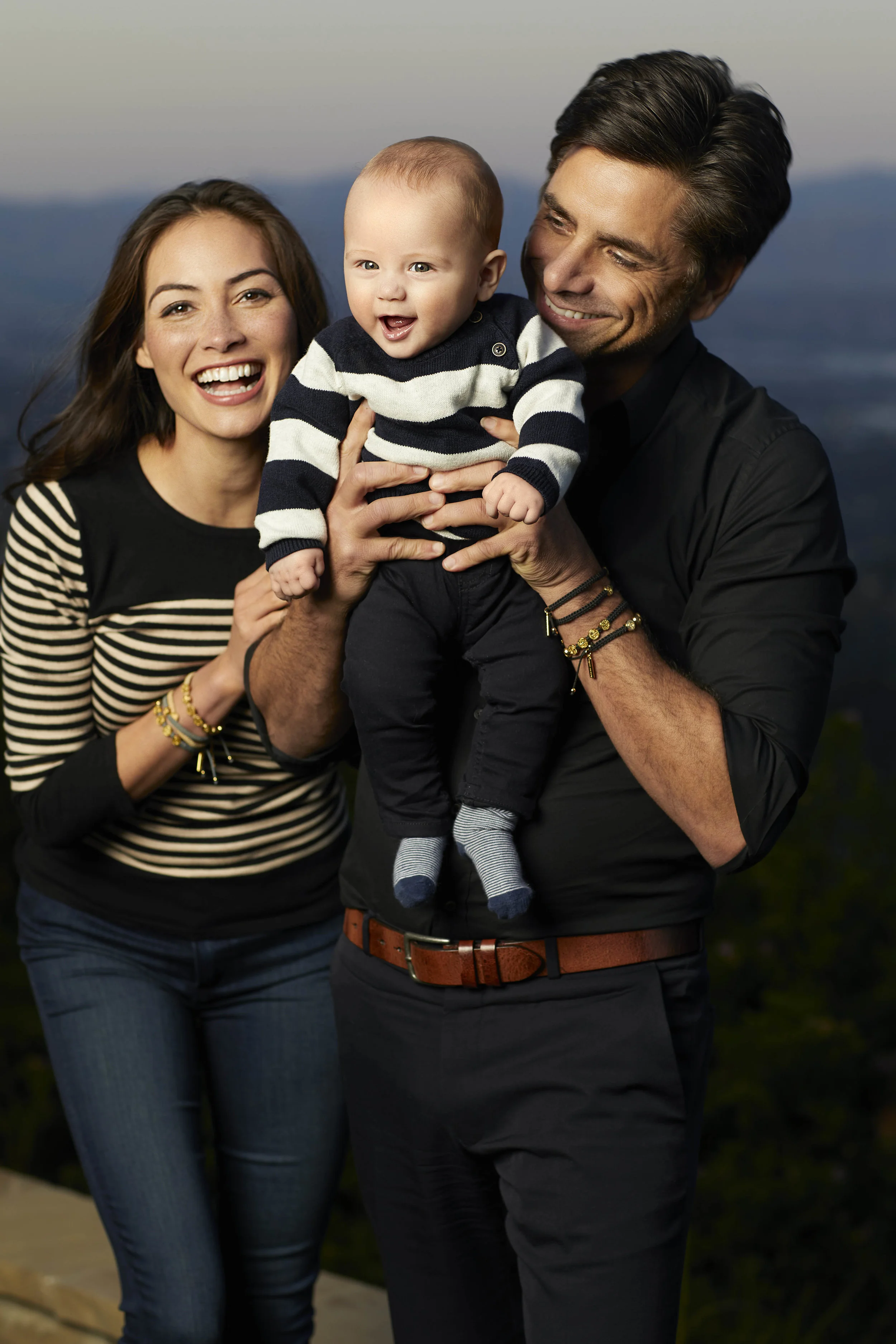 09_Stamos_Family_012_rt.jpg