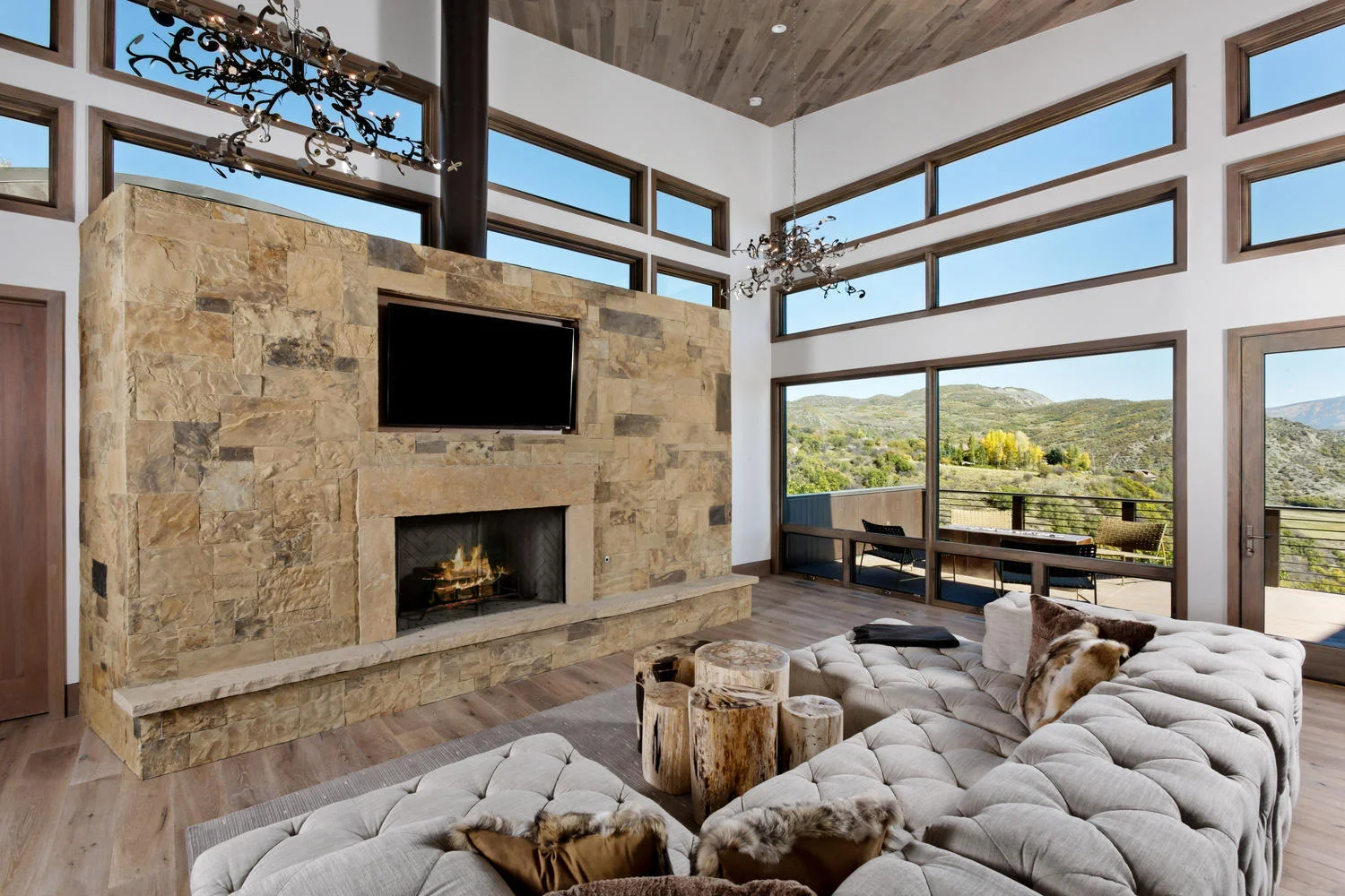 17_0_915_1r24_1r272_oak_ridge_rd_aspen_co_large_009_272_oak_ridge_rd_snowmass_1500x1000_72dpi.jpg