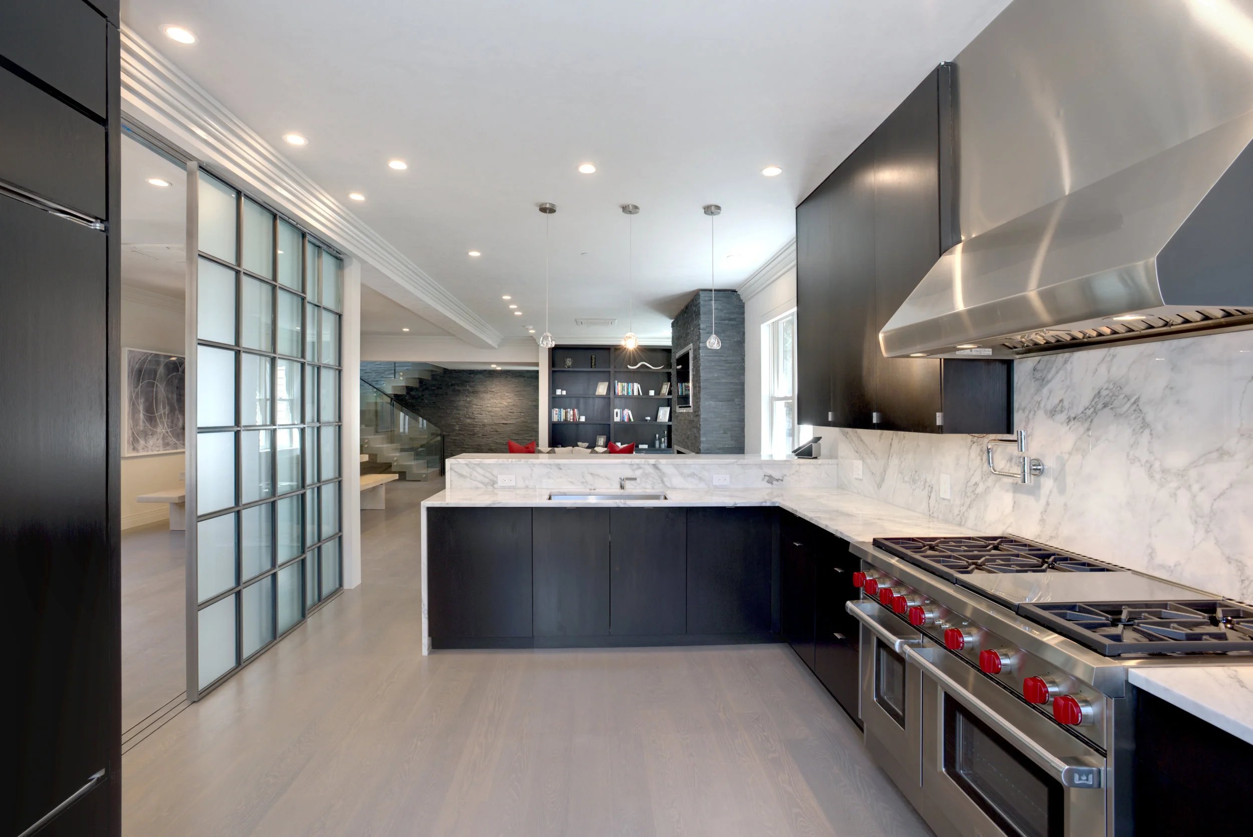 712 W. Francis