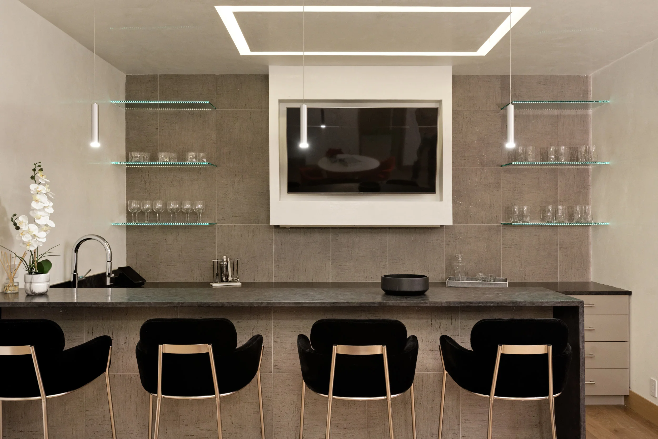 526wHallam_HiRes011.jpg