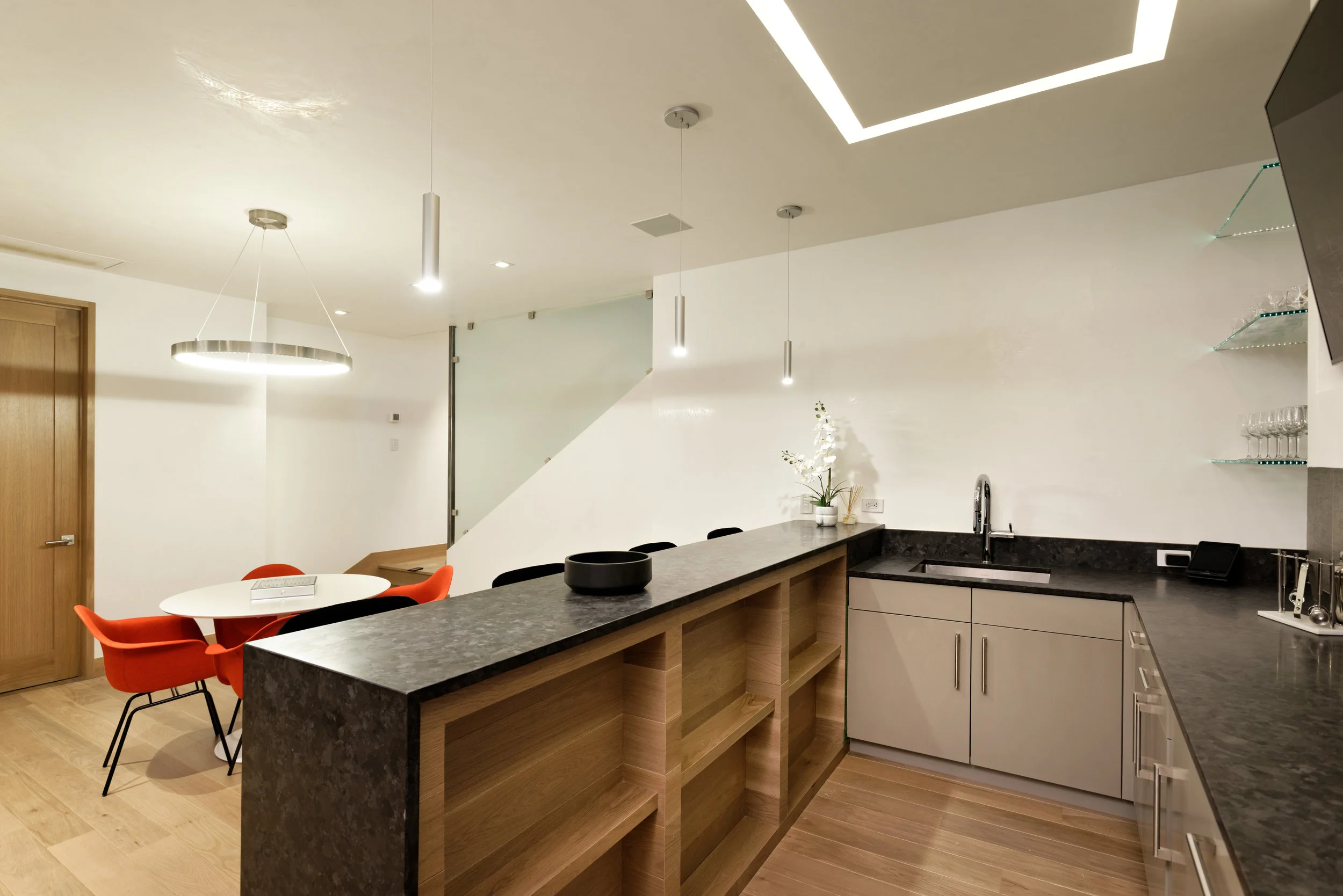 526wHallam_HiRes014.jpg