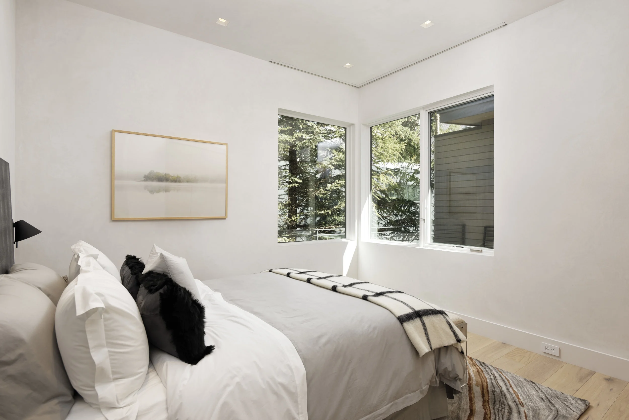 300LakeAve_HiRes014.jpg