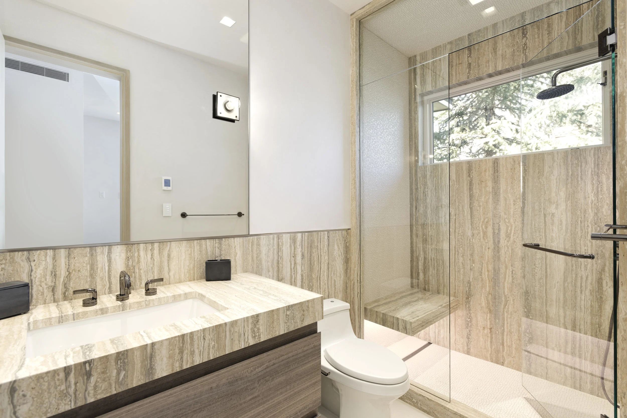300LakeAve_HiRes015.jpg