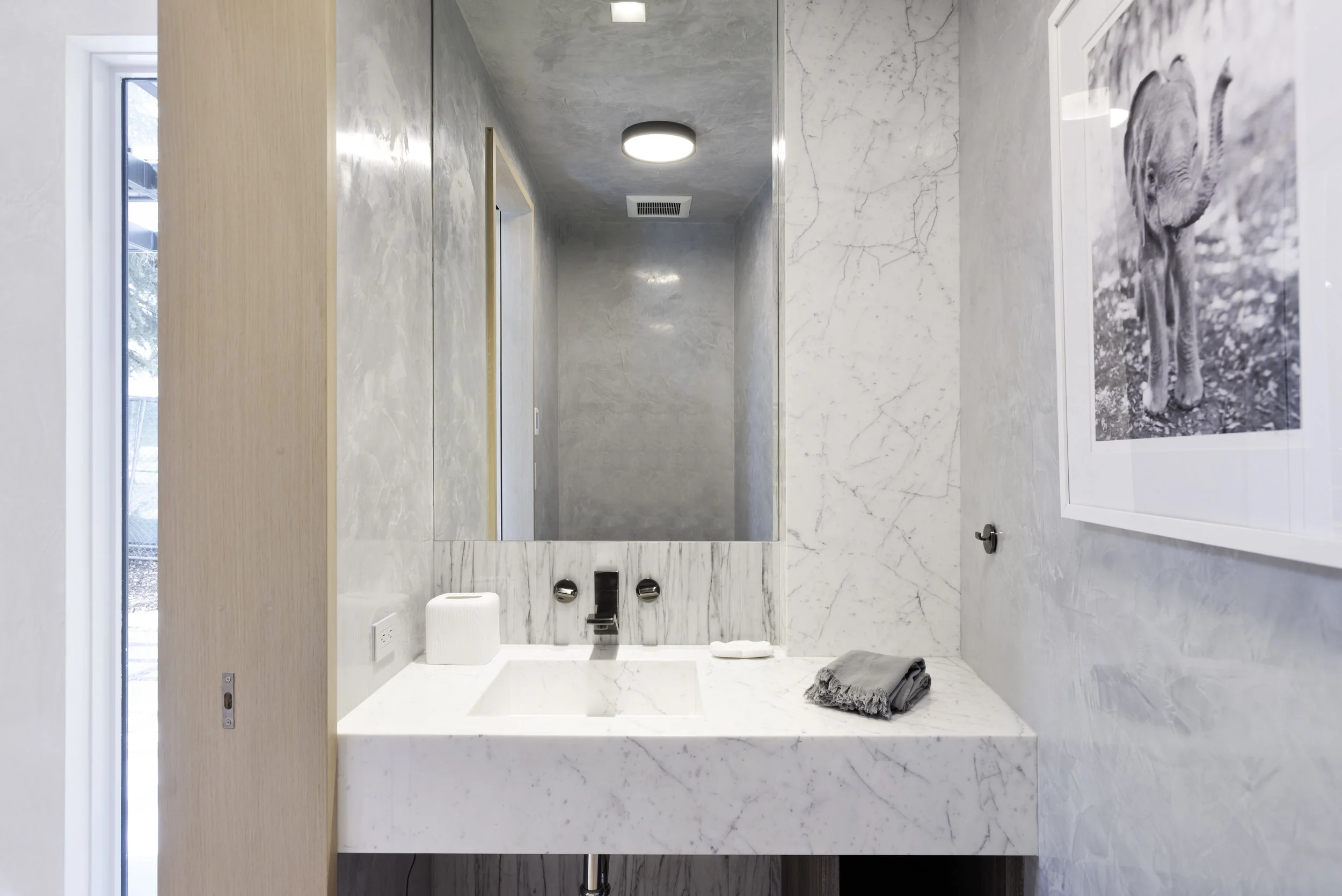 300LakeAve_HiRes024.jpg