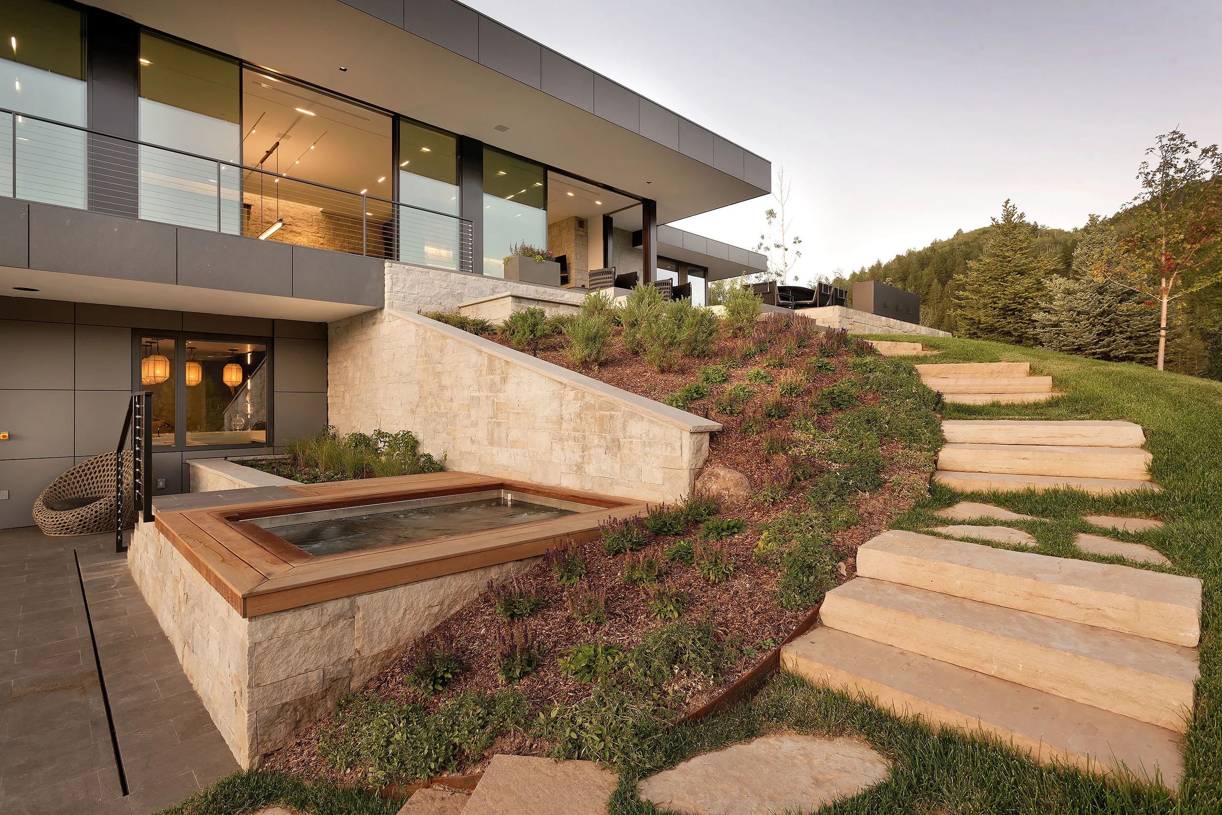 645HunterCreek_Med502.jpg