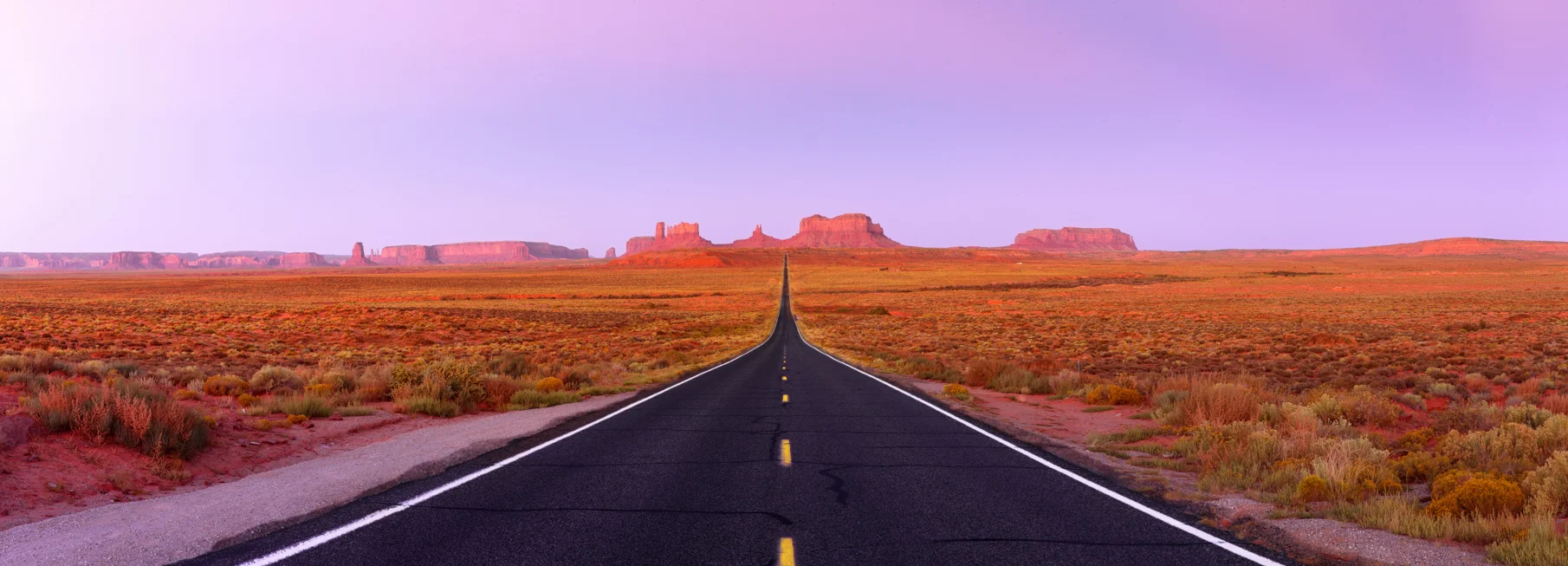 Highway-Monument-Valley-Utah.jpg