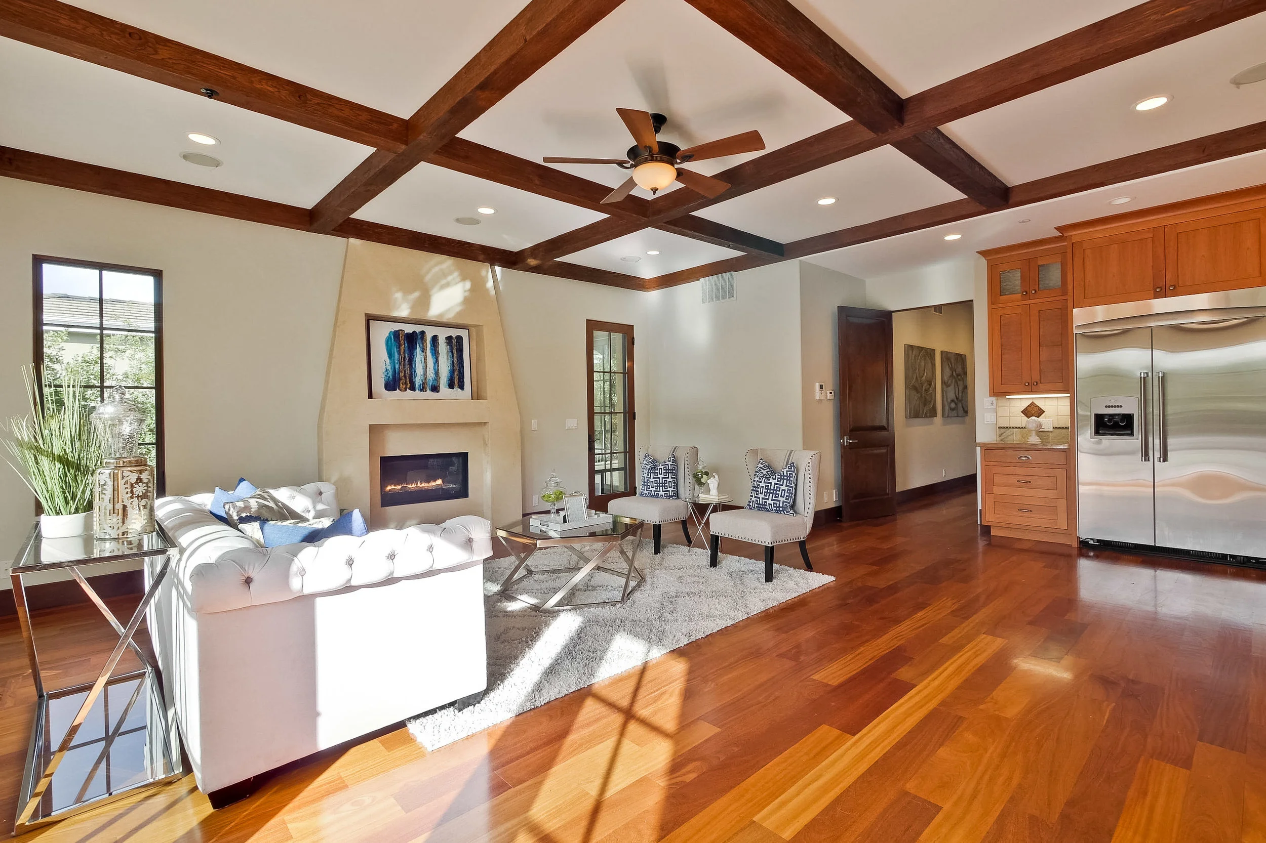 07a_Family Room 2.jpg