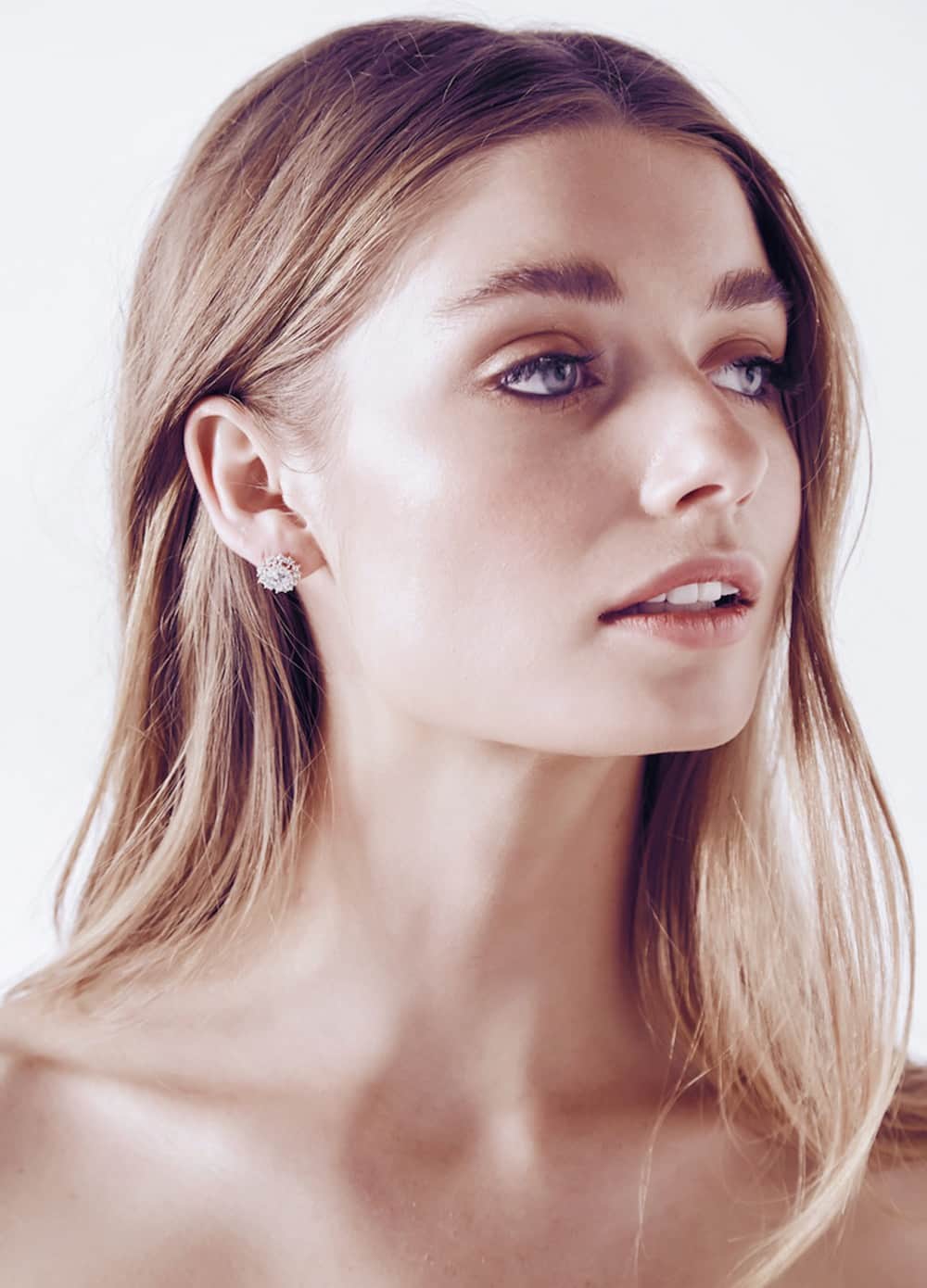 anna_campbell_valencia-stud_1.jpg