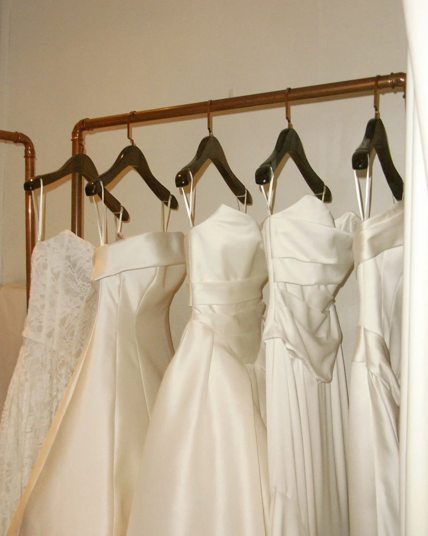 Wedding Dress Rental vs Purchase Singapore: Which Is Better?