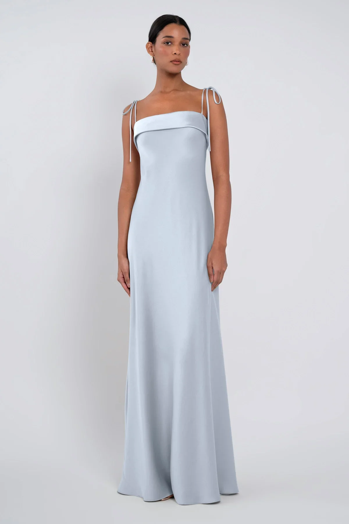 Landry_whisper_blue_1.webp