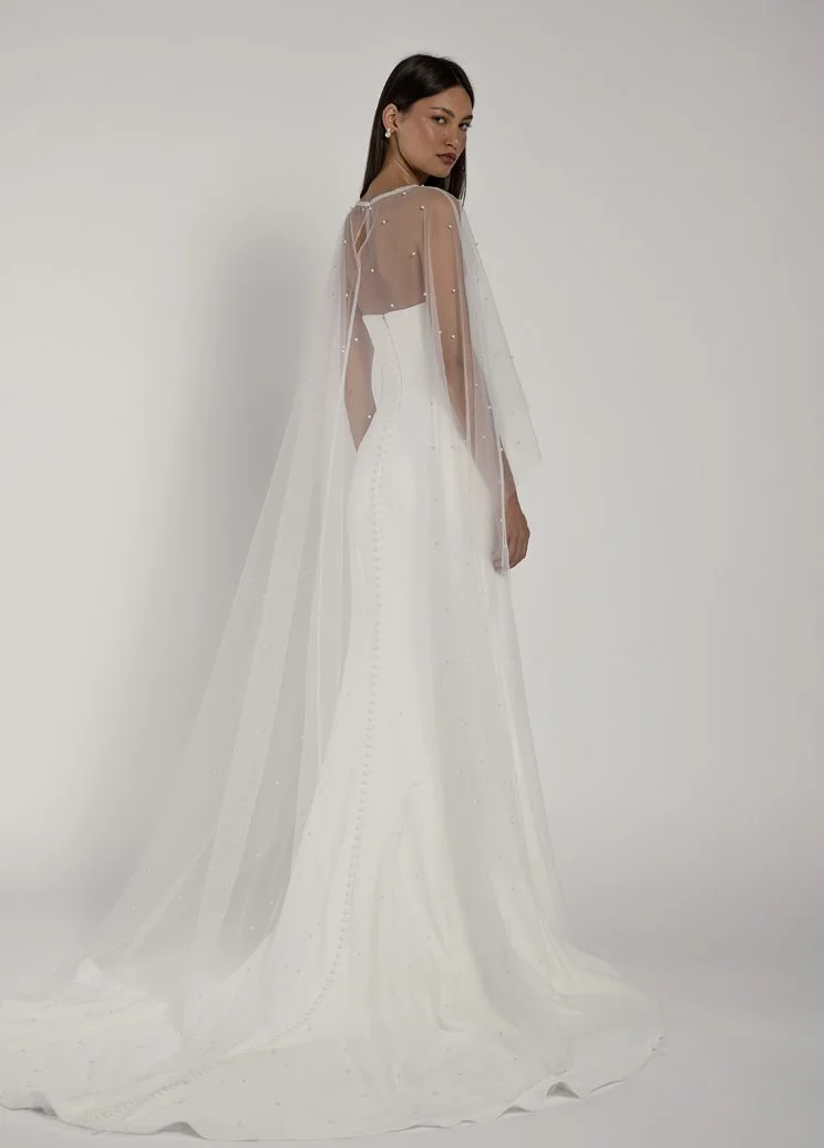Calliope_Cape_Ecomm_44823_Edited_2.jpg