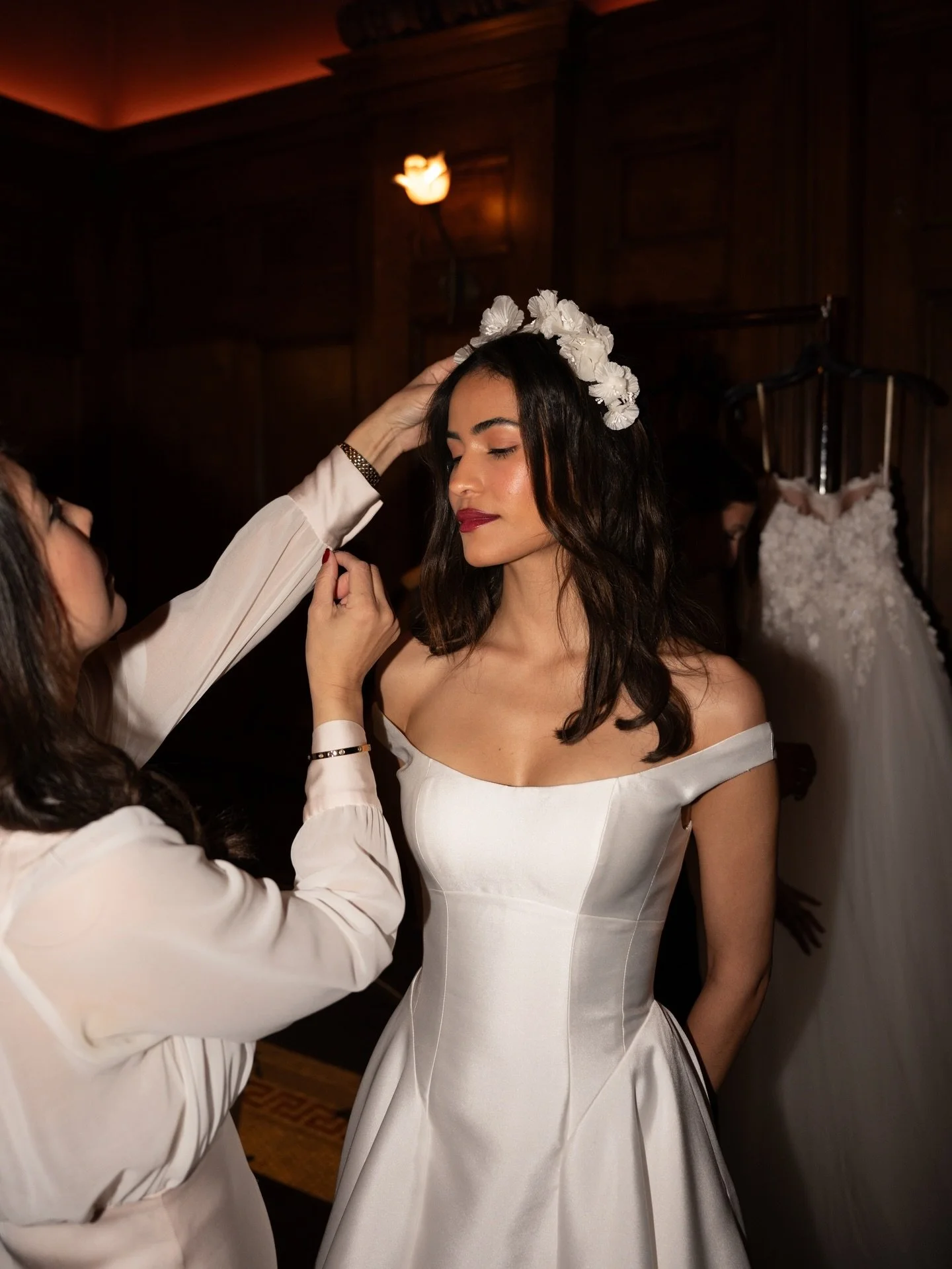 Alyne_backstage.jpg