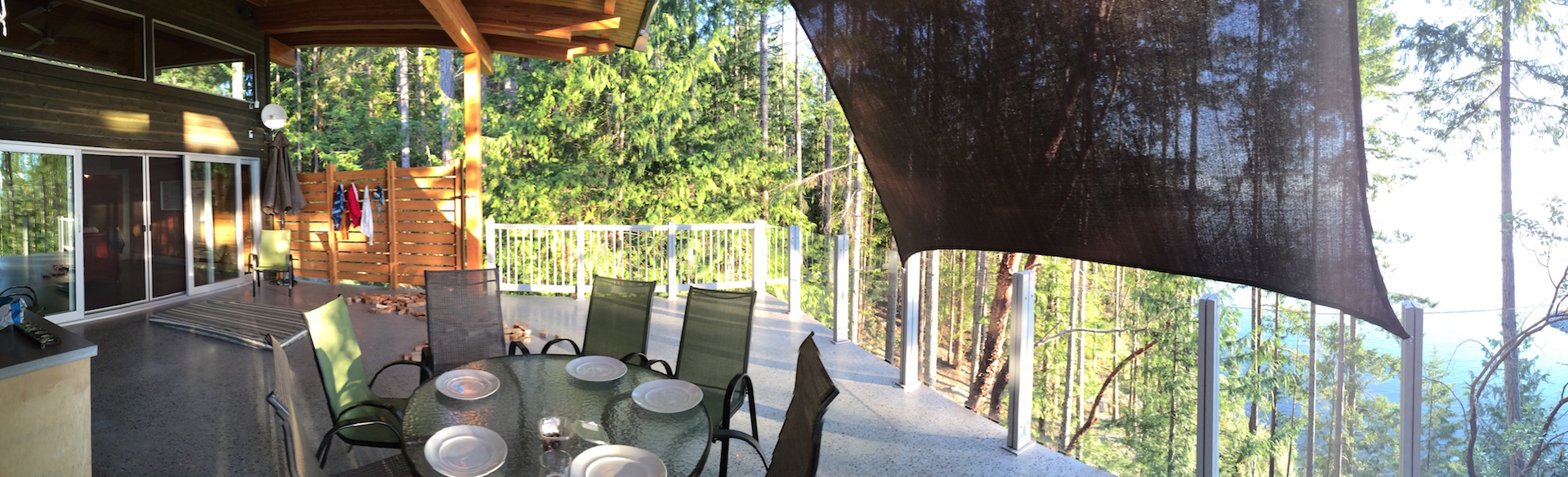 Main deck with sun shade up