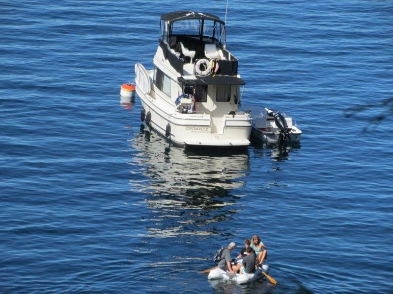 Boat on buoy in bay