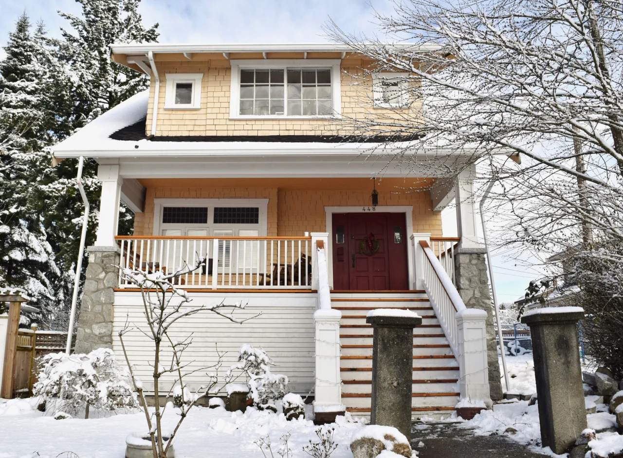 448 E 13th - 1.jpg