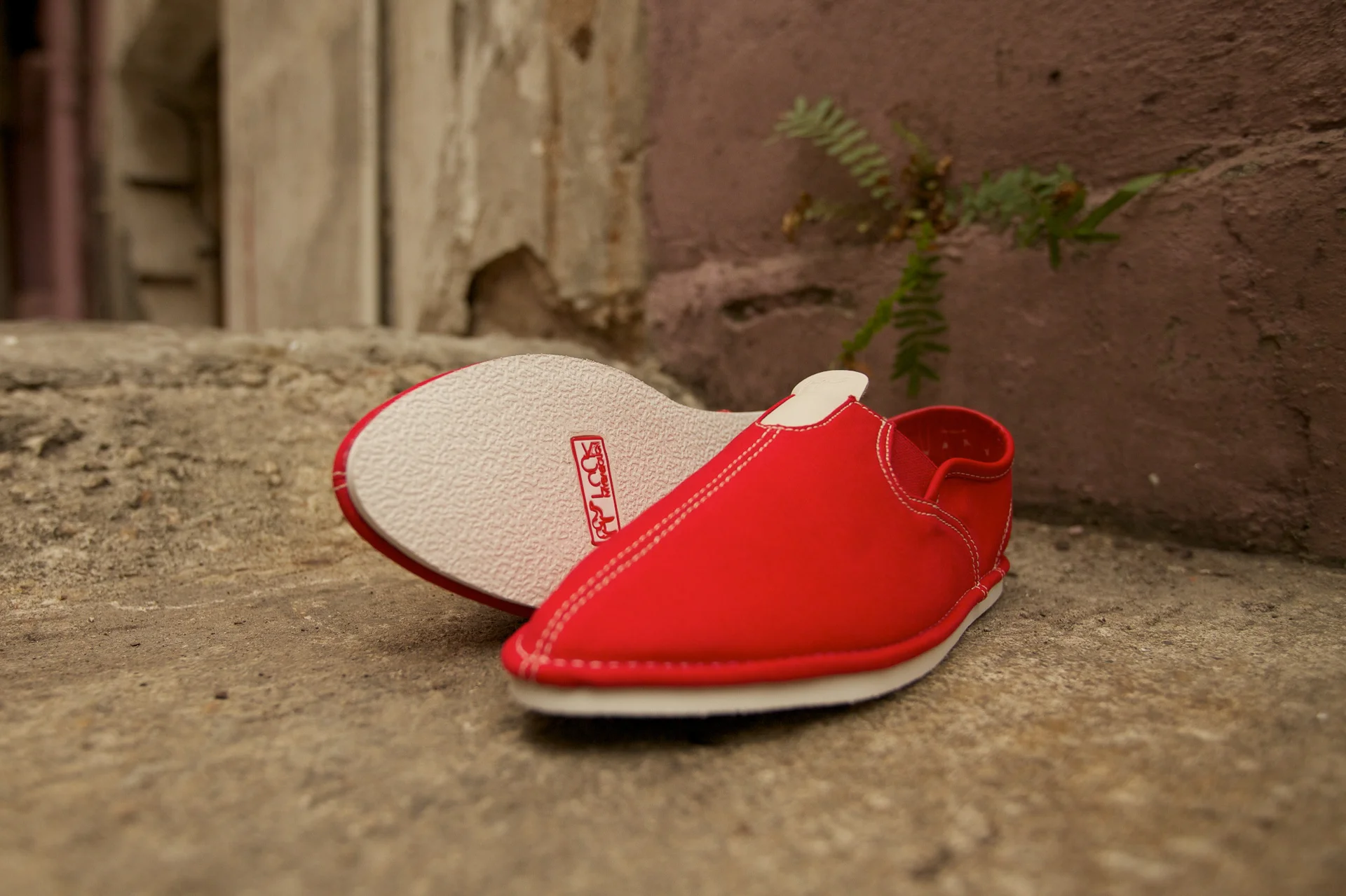At the cross of cultures: the East meets West and traditional elements meld seamlessly width the cutting-edge.