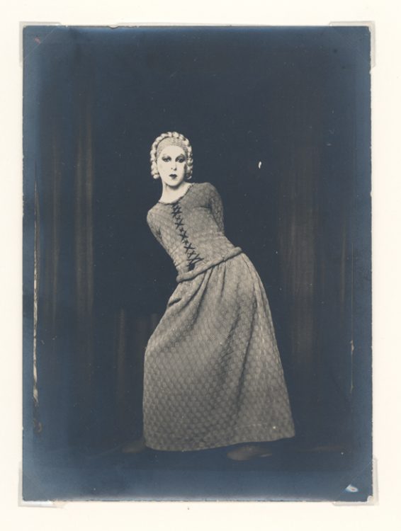 Claude Cahun, Self portrait as Elle in Barbe Bleu, 1929