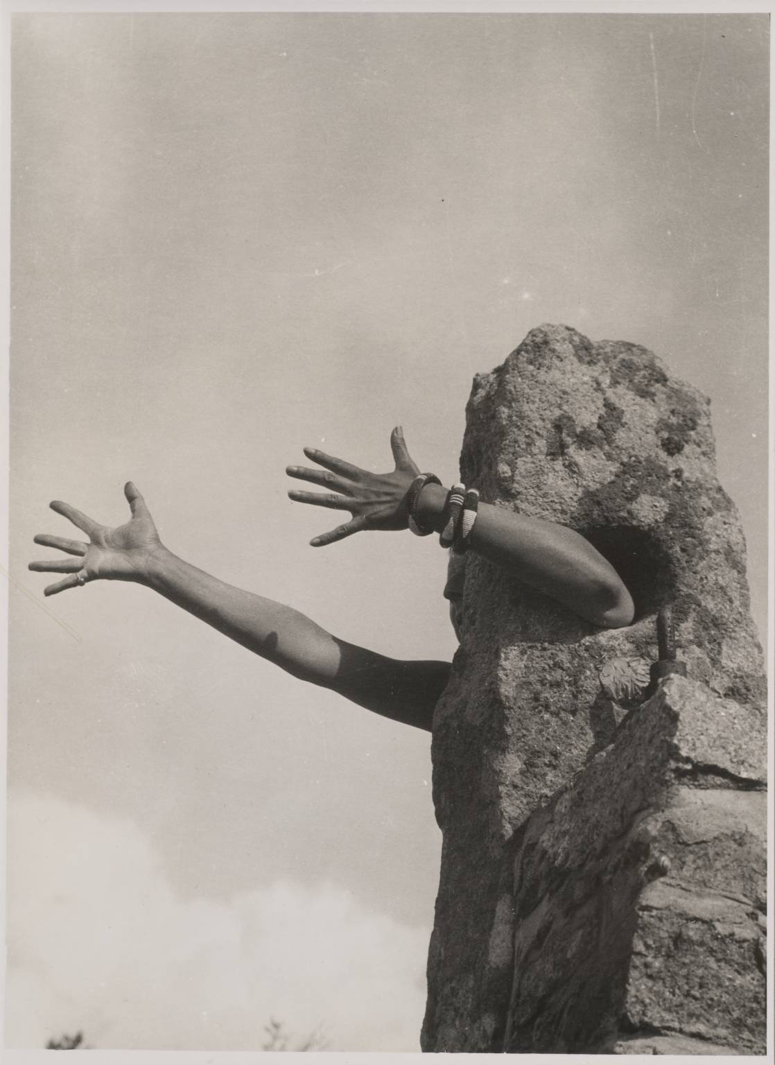 Claude Cahun, I Extend My Arms, 1931-32
