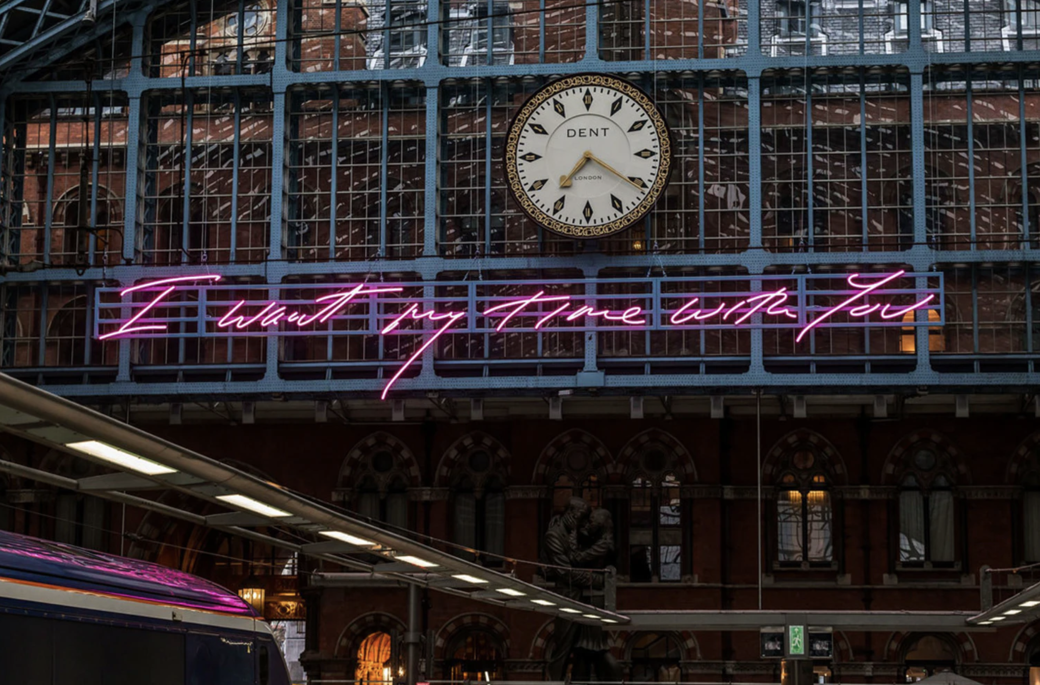 Tracey Emin, I want my Time with you, neon, commissioned by the Royal Academy and St Pancras International, 2000 x 315cm, 2018