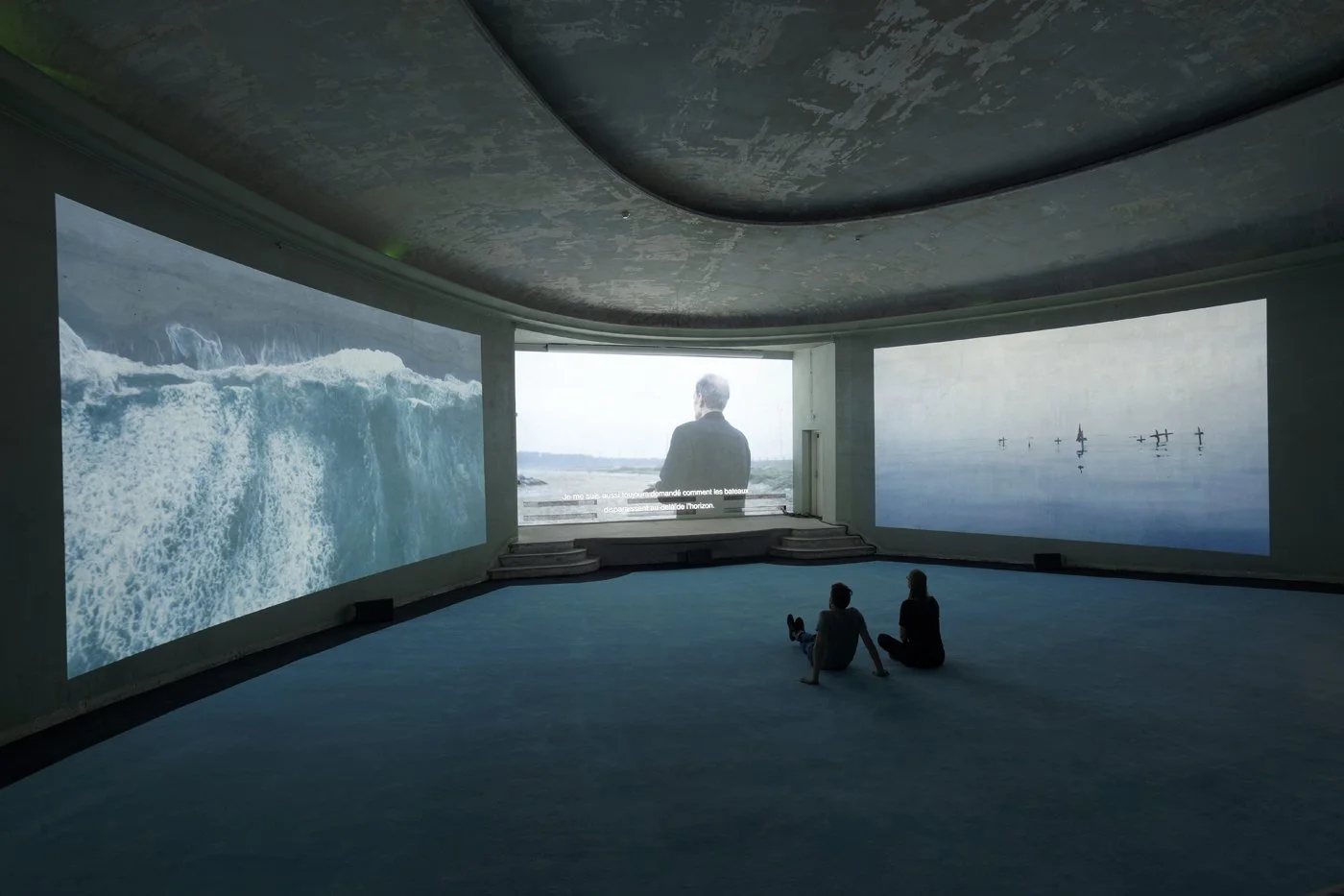 Enrique Ramírez, Los durmientes, video triptych 4k transfered on 2k digital file, color, sound, triple synchronized projection, each 15', 2014