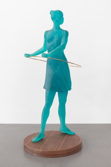 Derek Fordjour, Contrapposto (Teal), resin, brass, walnut wood 33.25 x 19 x 18 inches, 84.5 x 48.3 x 45.7 cm, 2020