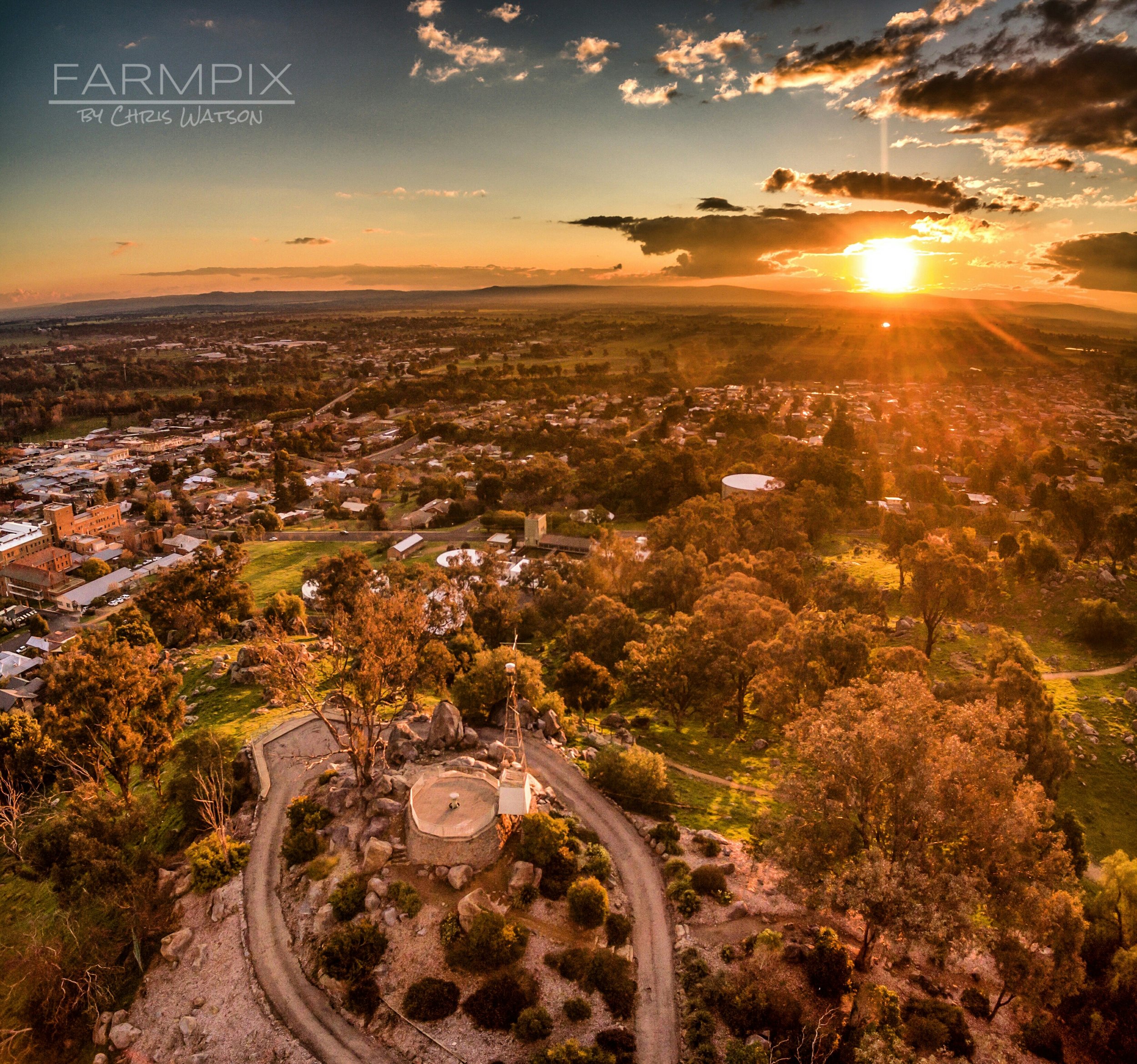 Sunset at Cowra lookout.jpg