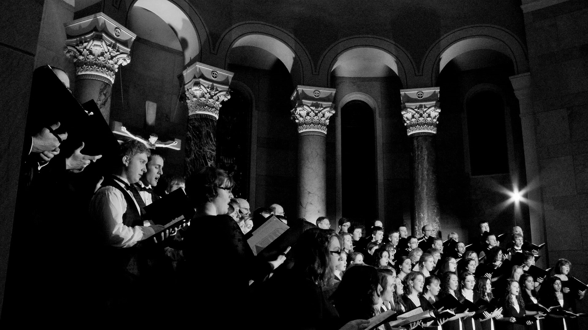 Concert Choir Assisi.jpg