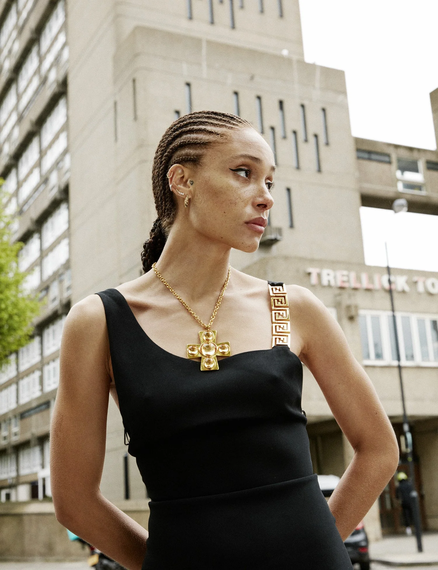 Feat_Interview-Adwoa-Aboah-6pp_pdf_4-2.jpg