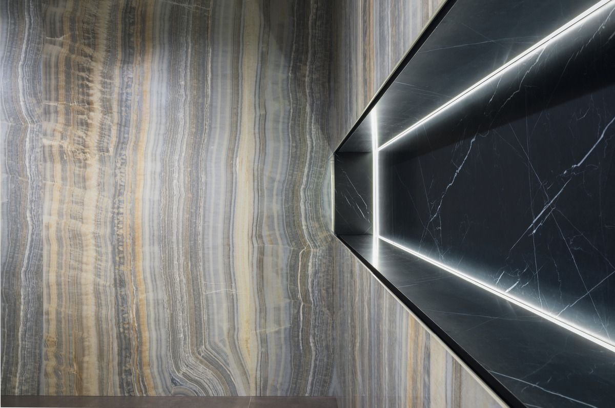 Marble+Effect+Grey+Floors-grey-onyx-vein-cut-01.jpg