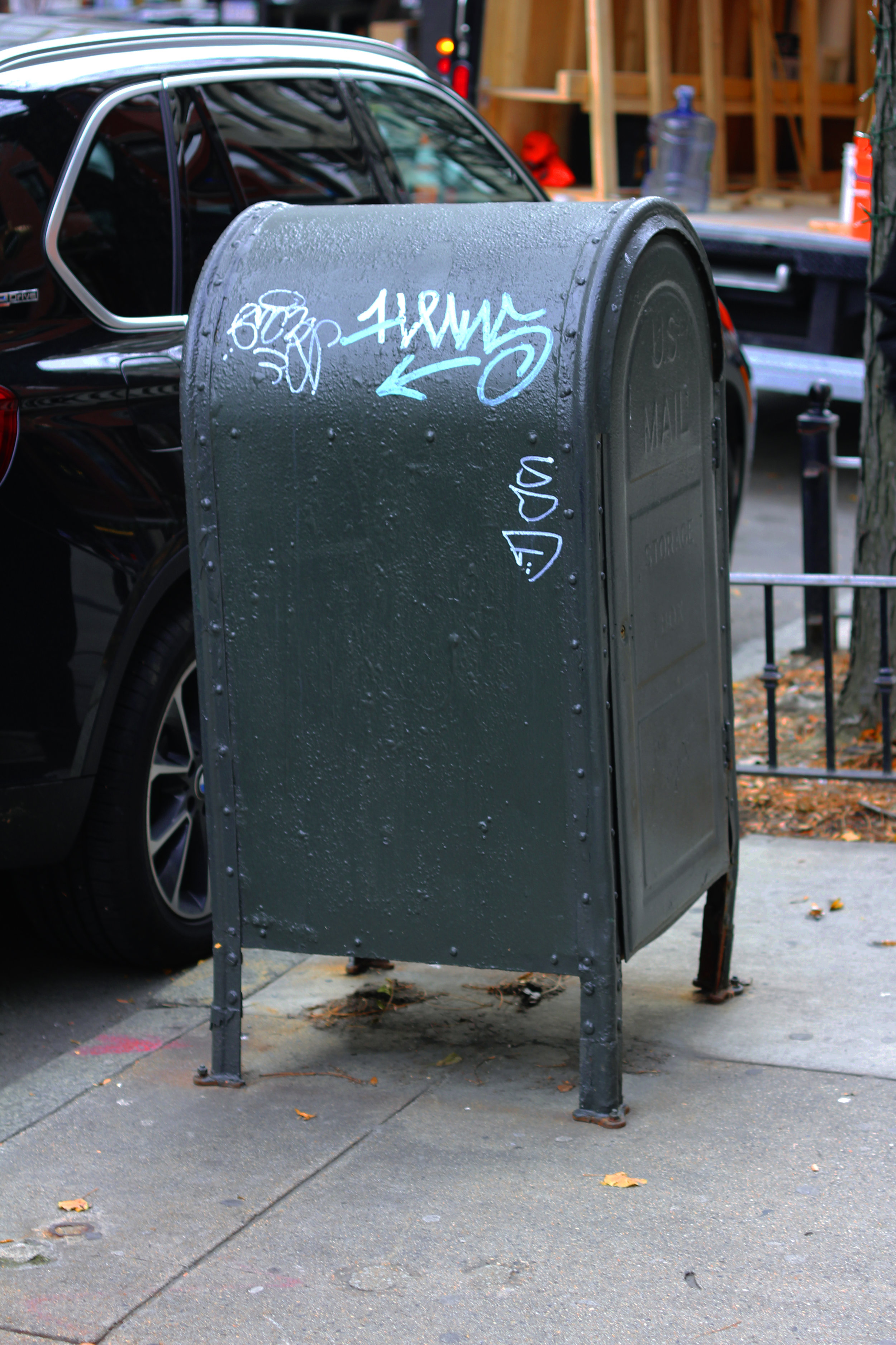 Graffiti Mailbox