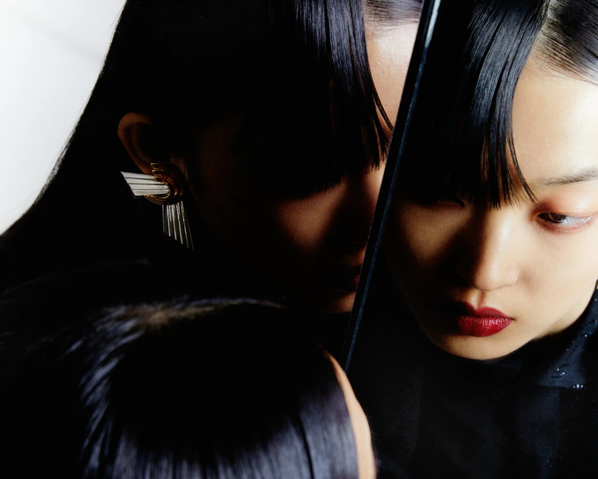 230204_LOFFICIEL_SINGAPORE_LULU_MCARDLE_RGB_5685.jpg