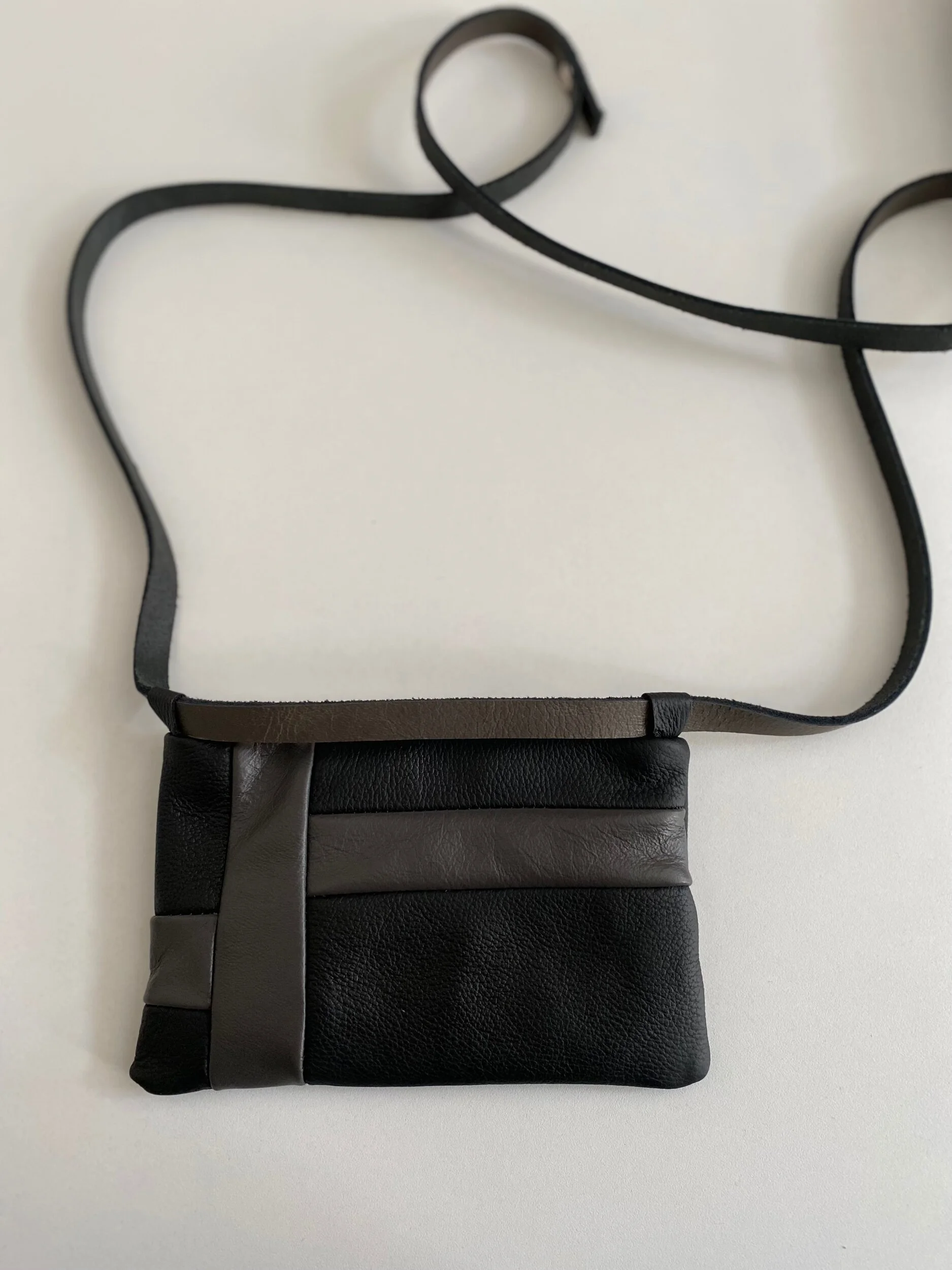 614387B5-9A04-42FD-BE67-654872147C6D