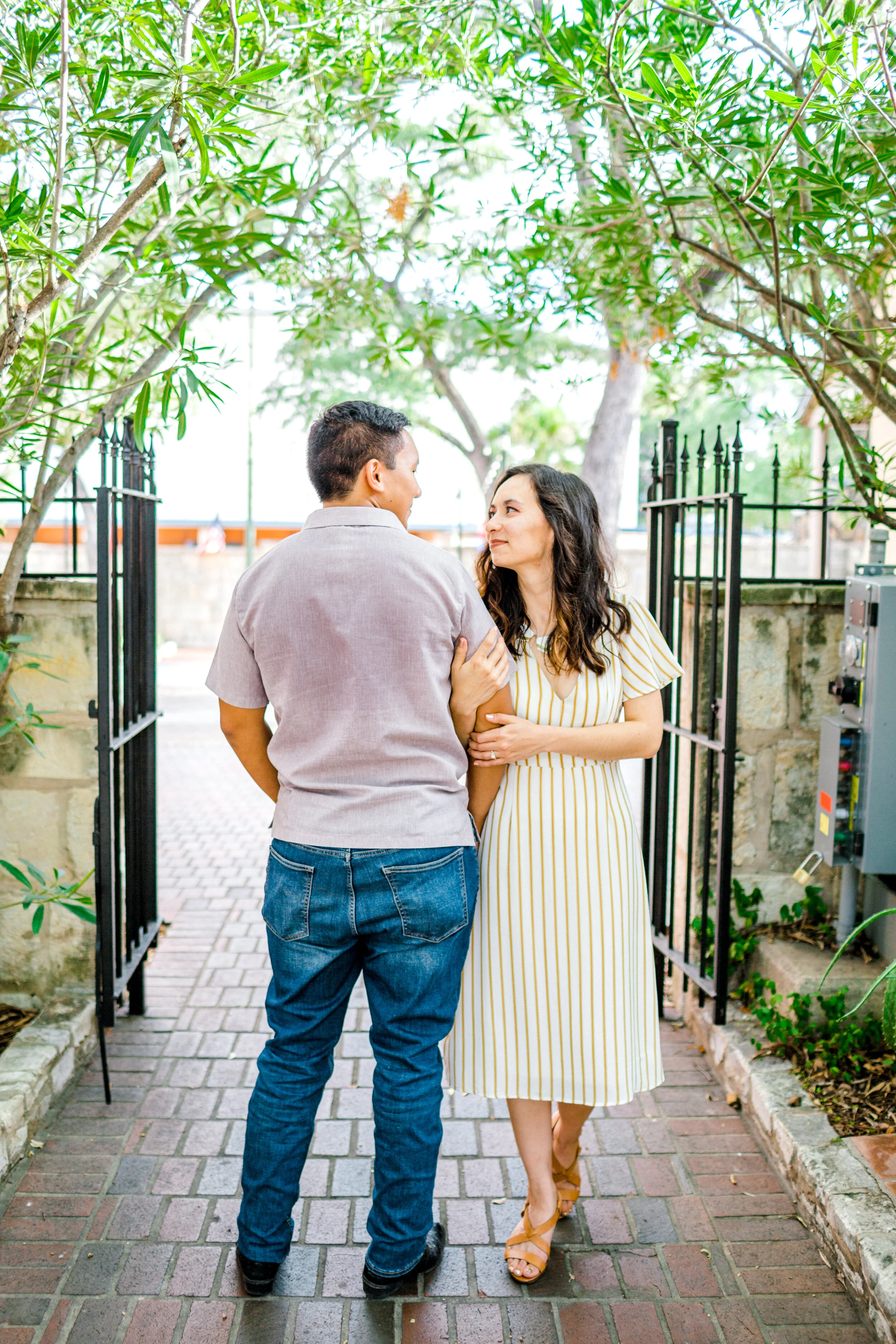 pearlbreweryengagementsession-138.jpg