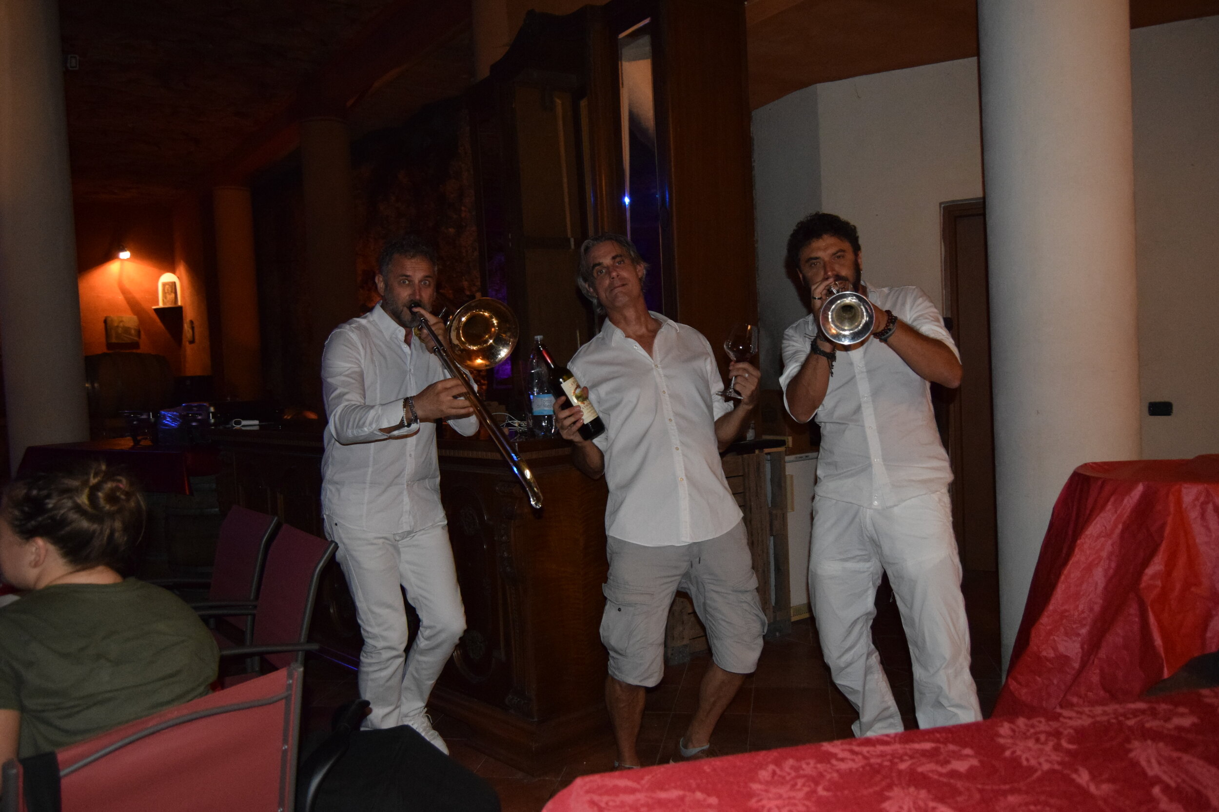 Horn players at the bar.JPG